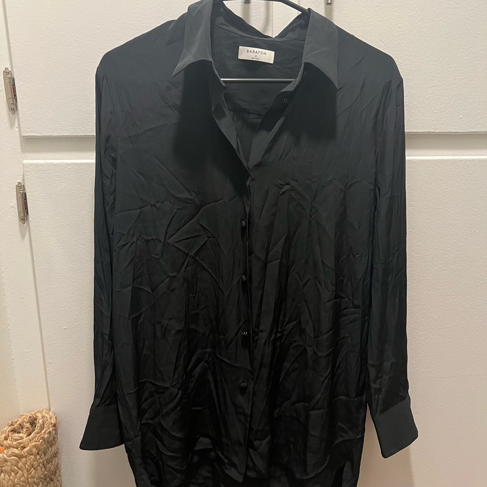 Babaton Aritzia Black button down blouse Size S